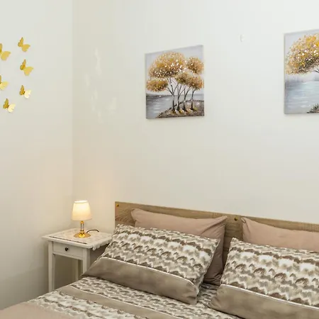 La Gioia - Giardini-naxos * جيارديني ناكسوس